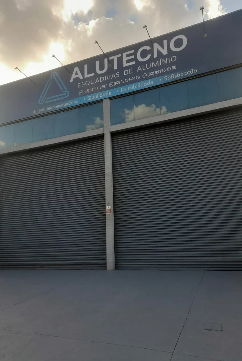 Fachada da loja Alutecno